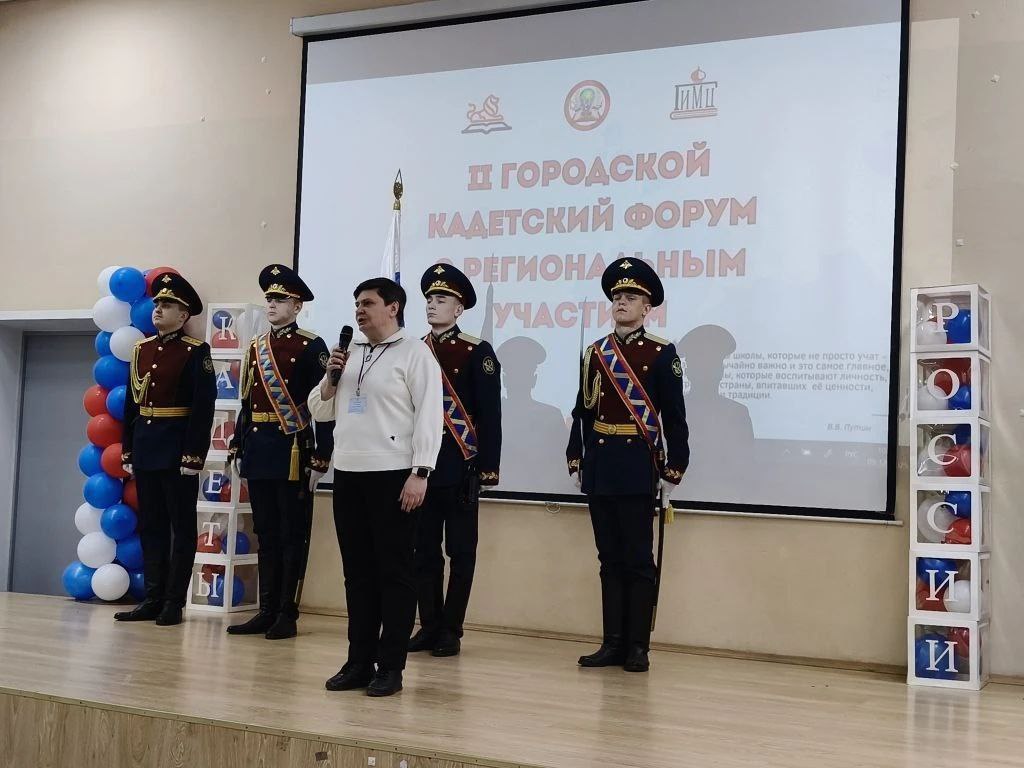 Сотрудники следственного управления СК продемонстрировали криминалистическую технику кадетам из различных образовательных учреждений региона Сотрудники следственного управления СК продемонстрировали криминалистическую технику кадетам из различных образовательных учреждений региона