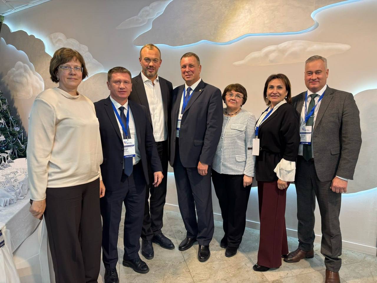 Главы муниципалитетов Владимирской области участвуют в региональных днях форума «МАЛАЯ РОДИНА – СИЛА РОССИИ» Главы муниципалитетов Владимирской области участвуют в региональных днях форума «МАЛАЯ РОДИНА – СИЛА РОССИИ»