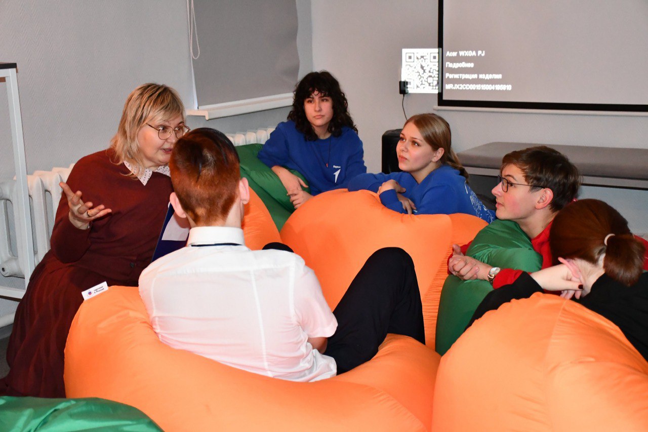 В Радужном появилась новая молодежная точка «Притяжения» В Радужном появилась новая молодежная точка «Притяжения»