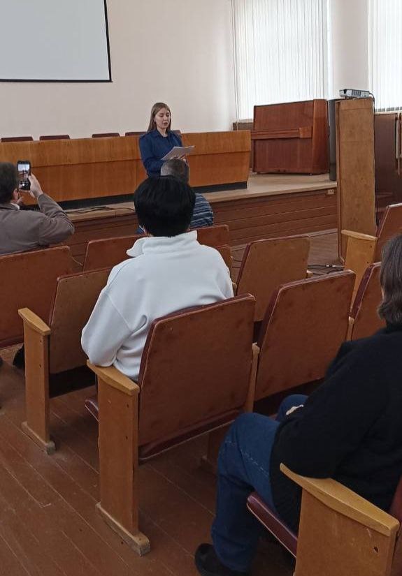 . Старший помощник Суздальского межрайонного прокурора Виктория Филина объяснила сотрудникам ФГБНУ «Верхневолжский федеральный аграрный научный центр», как не стать жертвой мошенников Суздальской межрайонной прокуратурой на...