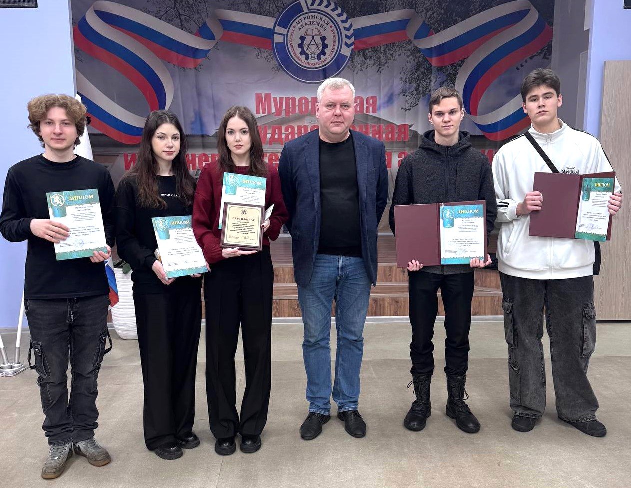 Завершаем цикл просветительских мероприятий для молодежи 2025 года! Завершаем цикл просветительских мероприятий для молодежи 2025 года!