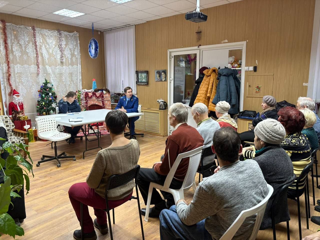 . Прокурор города Владимира Алексей Грошенков провел личный прием граждан с ограниченными возможностями здоровья Прокурор города Владимира Алексей Грошенков и помощник прокурора Мария Денисова на базе регионального... . Прокурор города Владимира Алексей Грошенков провел личный прием граждан с ограниченными возможностями здоровья Прокурор города Владимира Алексей Грошенков и помощник прокурора Мария Денисова на базе регионального...