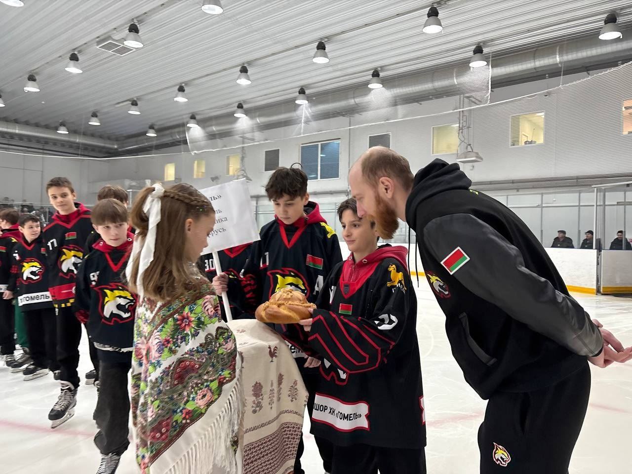 В Судогде стартовал турнир юных хоккеистов памяти Александра Рагулина В Судогде стартовал турнир юных хоккеистов памяти Александра Рагулина