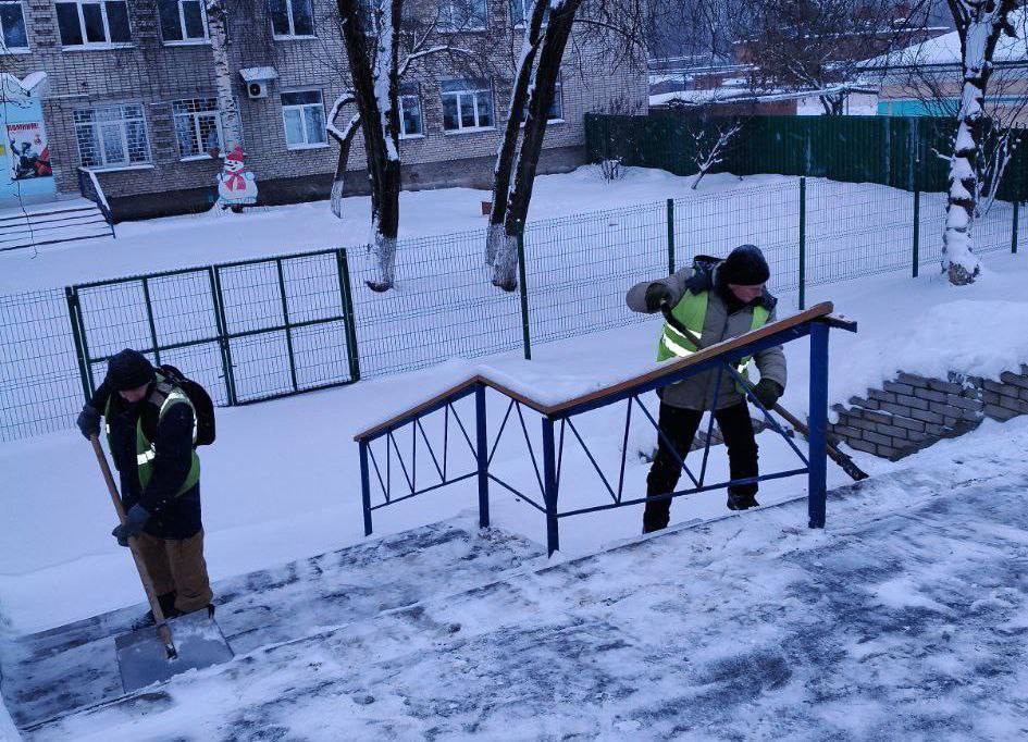 Во Владимире снегопад, и такие погодные условия, по прогнозам синоптиков, сохранятся еще несколько дней, пик ожидается 9 января Во Владимире снегопад, и такие погодные условия, по прогнозам синоптиков, сохранятся еще несколько дней, пик ожидается 9 января