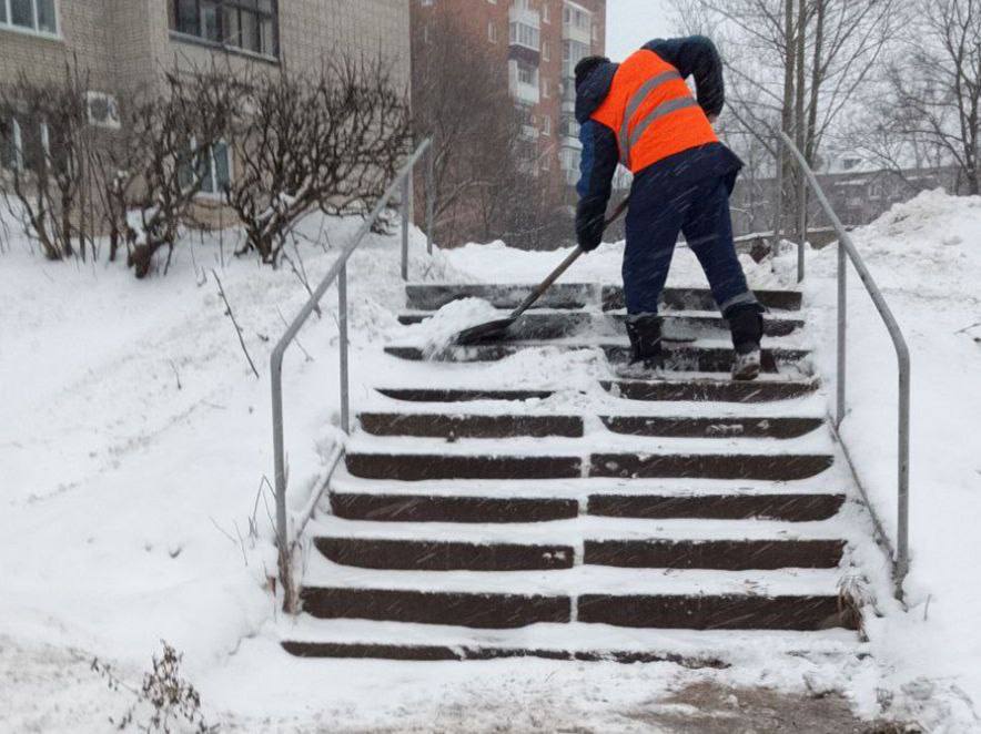 Во Владимире снегопад, и такие погодные условия, по прогнозам синоптиков, сохранятся еще несколько дней, пик ожидается 9 января Во Владимире снегопад, и такие погодные условия, по прогнозам синоптиков, сохранятся еще несколько дней, пик ожидается 9 января