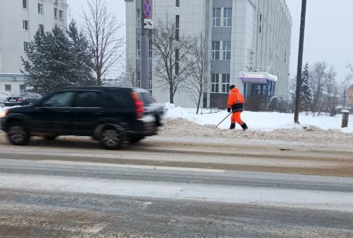 А снег идет, а снег идет. Напоминаем, что уже с вечера 8 января и до 21.00 9 января синоптики прогнозируют сильный снег, местами метель А снег идет, а снег идет. Напоминаем, что уже с вечера 8 января и до 21.00 9 января синоптики прогнозируют сильный снег, местами метель