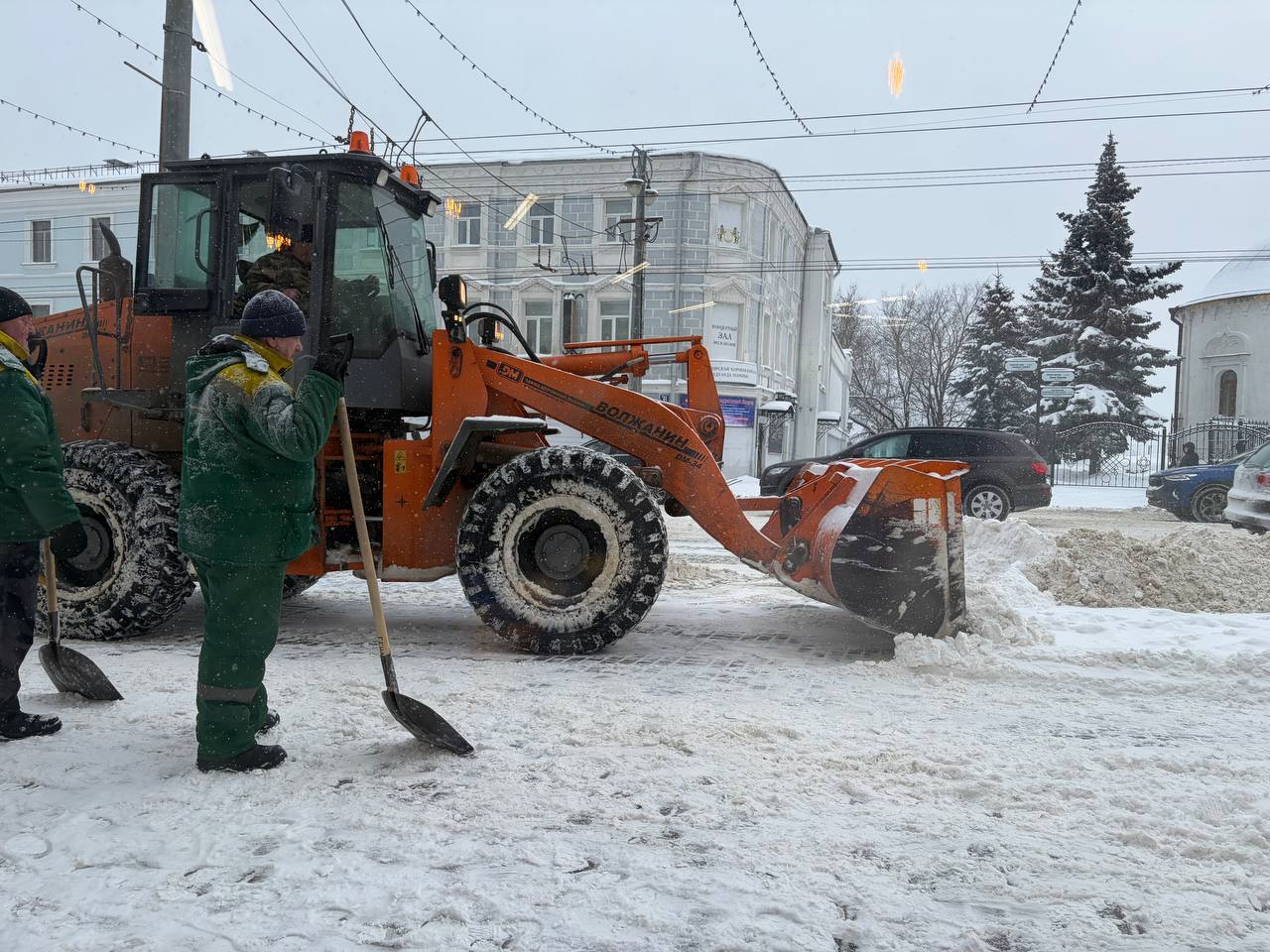 Во Владимире в снегопад за сутки произошло 9 аварий