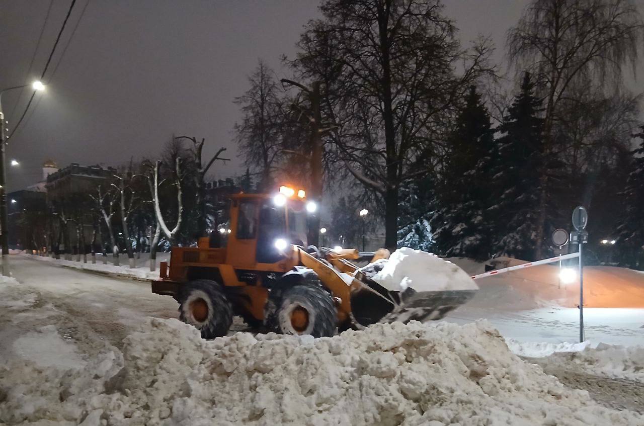 Рекордная уборка снега за сутки в условиях циклона «Фрэнсис» Рекордная уборка снега за сутки в условиях циклона «Фрэнсис»
