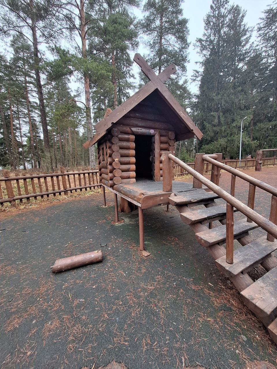 В Кольчугино прокуратура требует от подрядной организации устранения нарушений законодательства при содержании городских общественных территорий В Кольчугино прокуратура требует от подрядной организации устранения нарушений законодательства при содержании городских общественных территорий