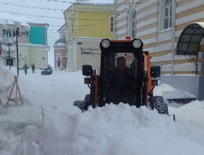 Рекордная уборка снега за сутки в условиях циклона «Фрэнсис» Рекордная уборка снега за сутки в условиях циклона «Фрэнсис»