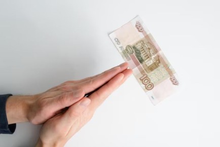 Взносы на уход за пожилыми: новая инициатива Минфина и ее последствия