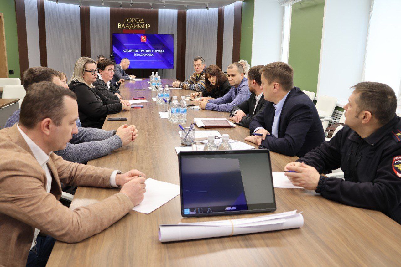 В администрации города Владимира обсудили вопросы транспортной доступности микрорайона Веризино В администрации города Владимира обсудили вопросы транспортной доступности микрорайона Веризино