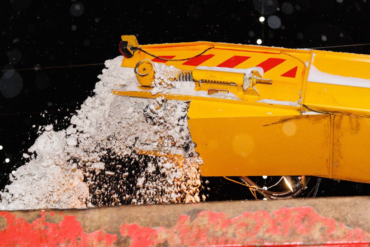 «Снежные рекорды»: За минувшие сутки во Владимире самосвалы совершили 332 рейса на снегосвалку, вывезено порядка 7 тысяч кубометров снежной массы