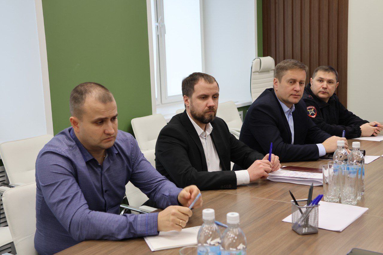 В администрации города Владимира обсудили вопросы транспортной доступности микрорайона Веризино В администрации города Владимира обсудили вопросы транспортной доступности микрорайона Веризино