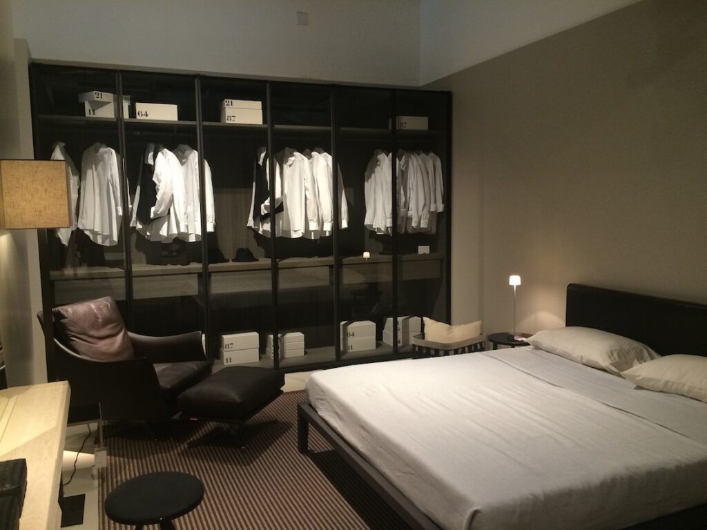 Как не сделать комнату визуально меньше: 8 ошибок, которые дорого обходятся в малых интерьерах