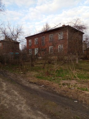 Во Владимирской области после вмешательства прокуратуры семье, проживавшей в аварийном доме, предоставлена благоустроенная квартира