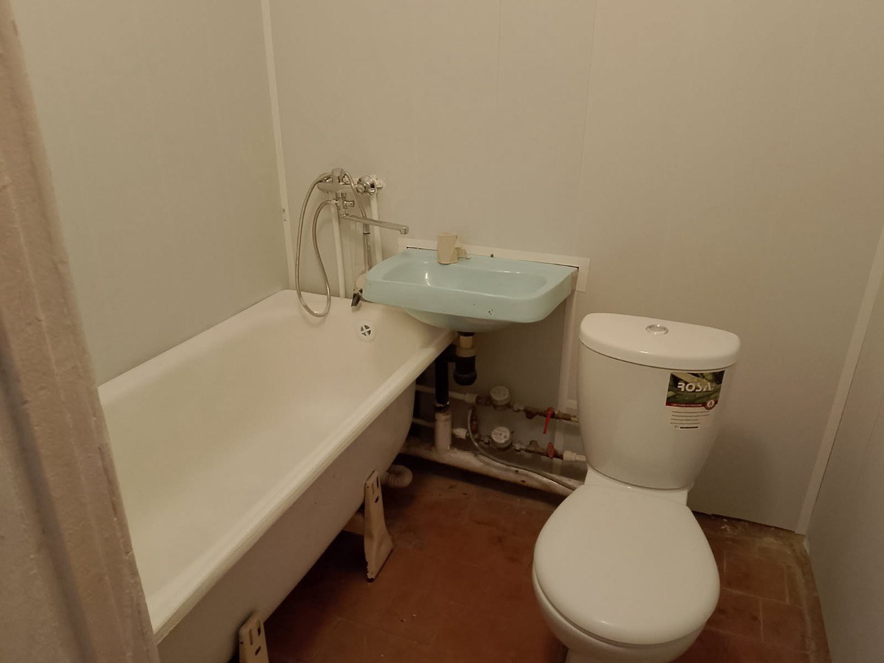 Во Владимирской области после вмешательства прокуратуры семье, проживавшей в аварийном доме, предоставлена благоустроенная квартира Во Владимирской области после вмешательства прокуратуры семье, проживавшей в аварийном доме, предоставлена благоустроенная квартира