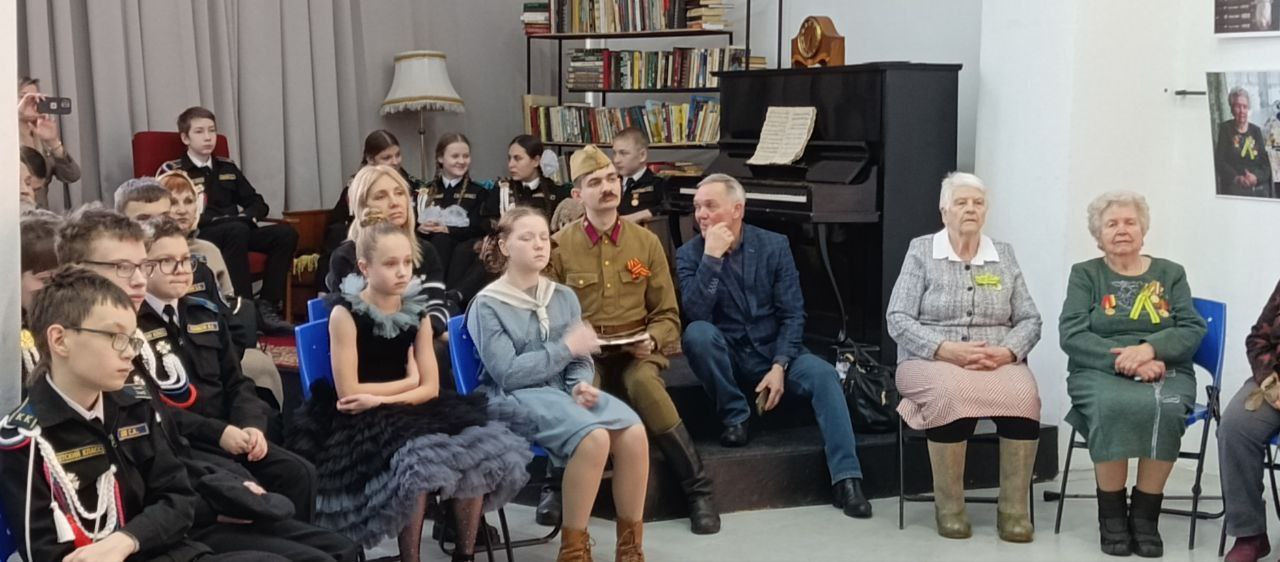 Елена Фомина: В рамках федерального партийного проекта «Историческая память» партии «Единая Россия» состоялось очень трогательное открытие фотовыставки, посвященной Дню полного снятия блокады Ленинграда Елена Фомина: В рамках федерального партийного проекта «Историческая память» партии «Единая Россия» состоялось очень трогательное открытие фотовыставки, посвященной Дню полного снятия блокады Ленинграда