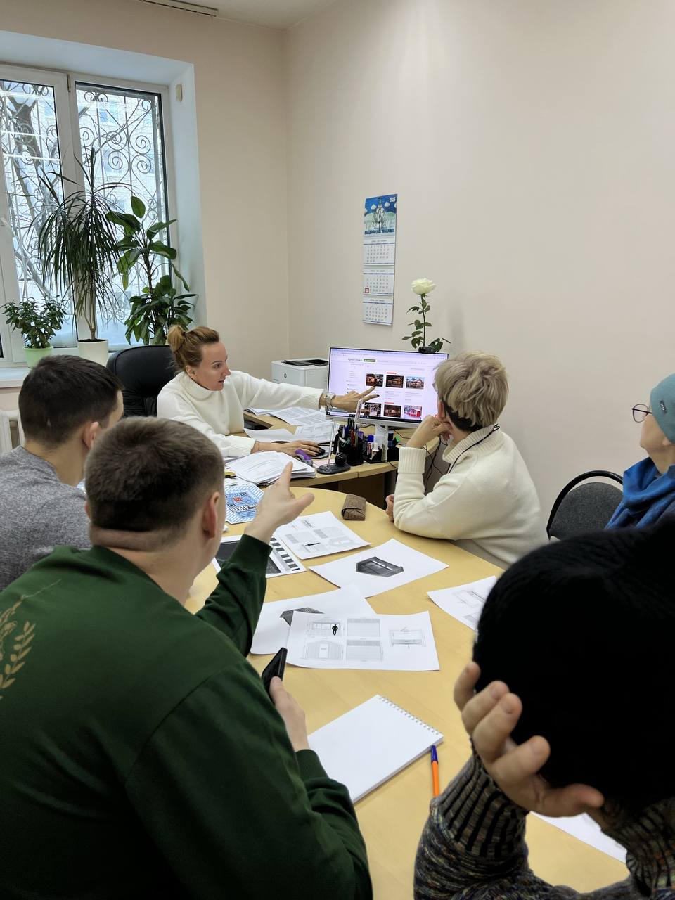 По поручению Губернатора Владимирской области Александра Авдеева в Центре поддержки Предпринимательства и Туризма прошла встреча представителей администрации города Владимира с предпринимателями, занимающимися торговлей...