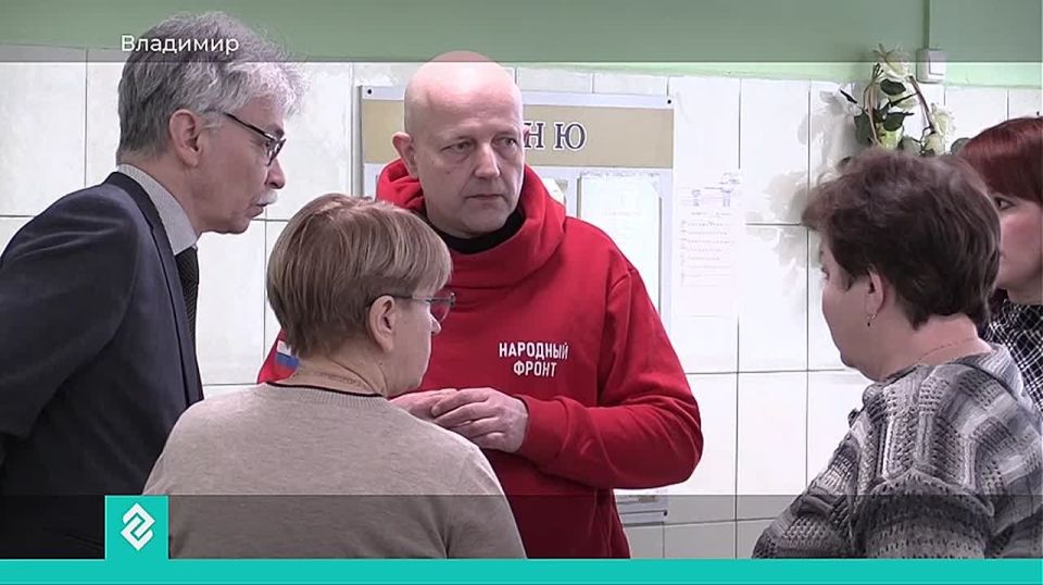 Активисты Народного фронта провели проверку пищеблоков и столовых школ Владимира
