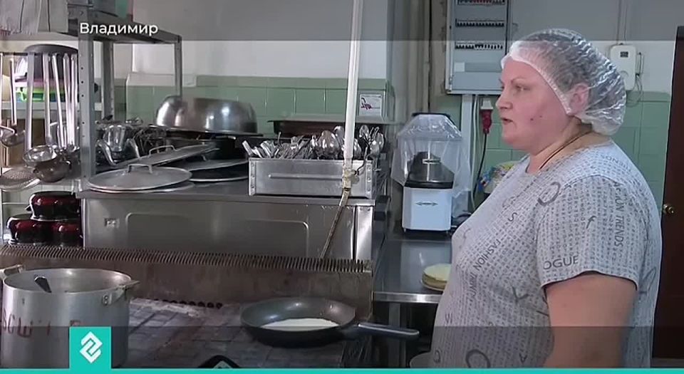 Владимирские хозяйки поделились секретами приготовления вкусных блинов на Масленицу