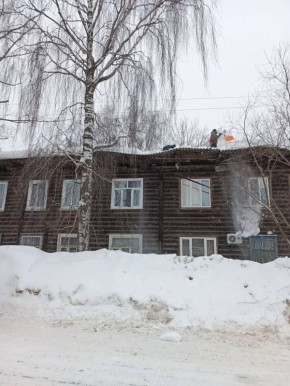 Из-за обрушения крыши жители двухэтажки в Гусь-Хрустальном остались без газа