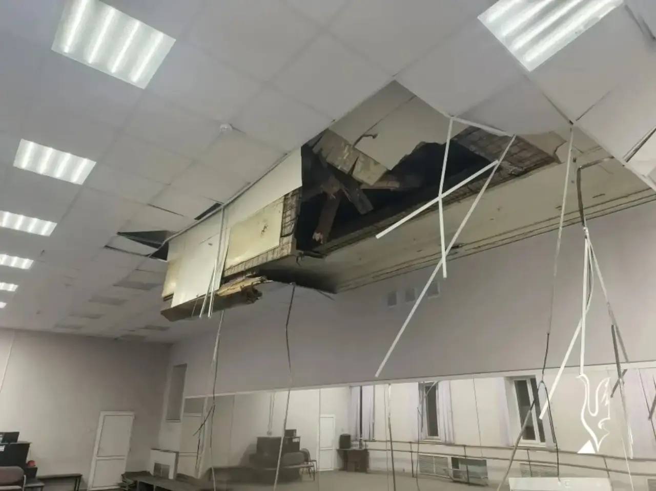 В Гусь-Хрустальном в здании Детской школы искусств имени Балакирева обрушилась кровля