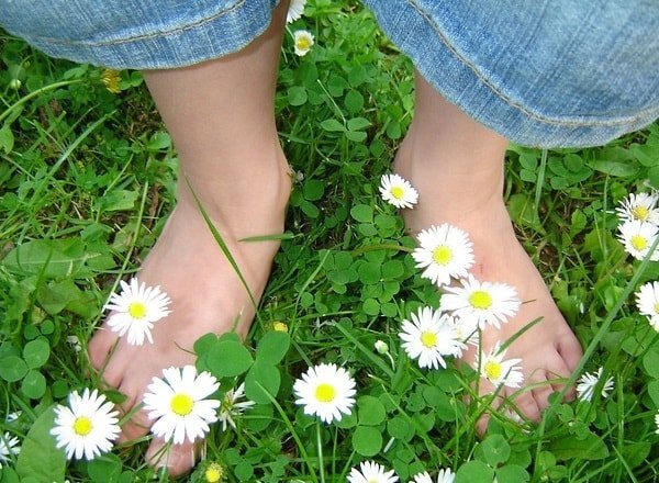 Хождение босиком: забытый секрет здоровья и молодости