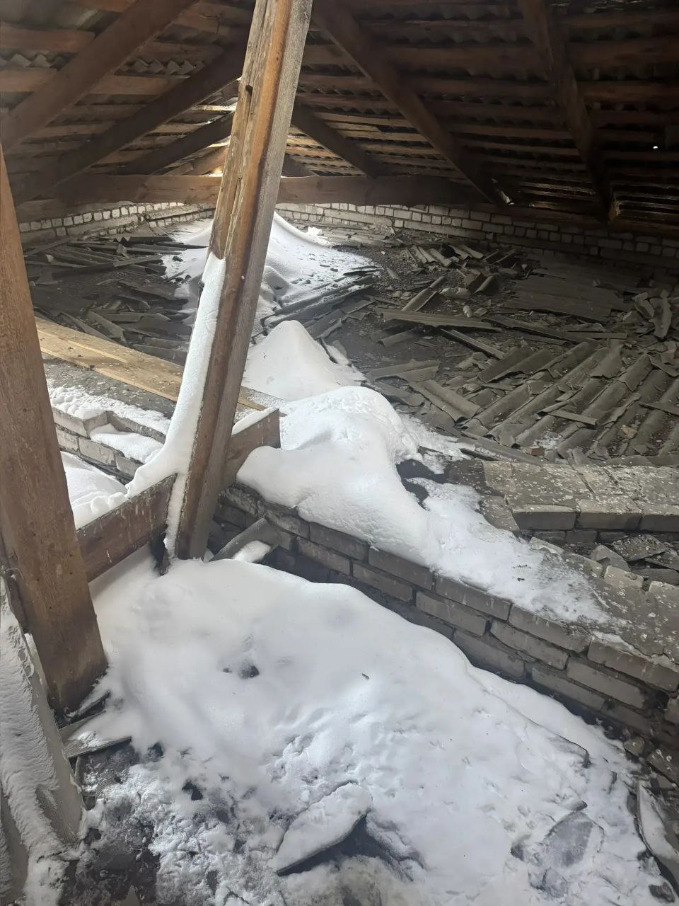 В Коврове прокуратурой организована проверка по факту частичного обрушения крыши многоквартирного дома В Коврове прокуратурой организована проверка по факту частичного обрушения крыши многоквартирного дома