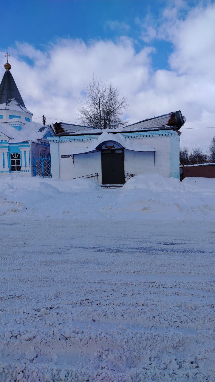 В Вязниках прокуратура проводит проверку по факту обрушения крыши здания рынка в центре города В Вязниках прокуратура проводит проверку по факту обрушения крыши здания рынка в центре города
