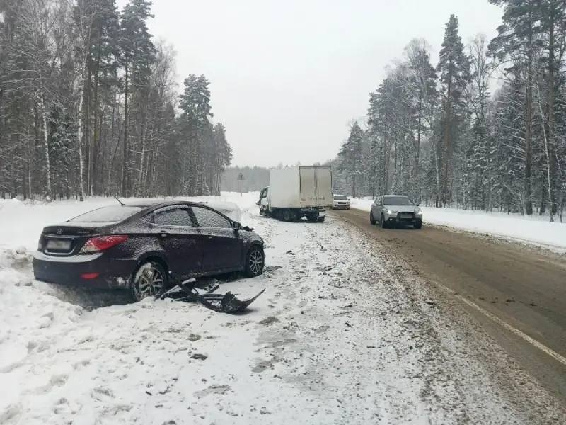 Три человека пострадали в ДТП в Александровском округе Три человека пострадали в ДТП в Александровском округе
