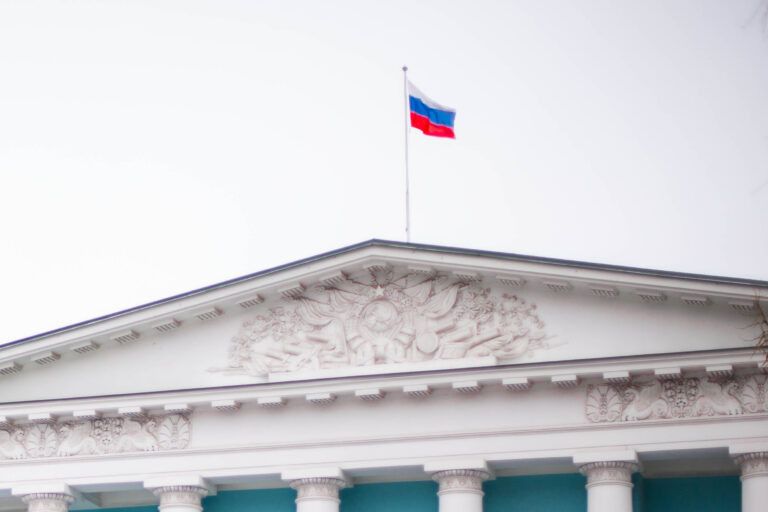 ������ ��������� ������� ������������: ������������ ������ ������ 90-�