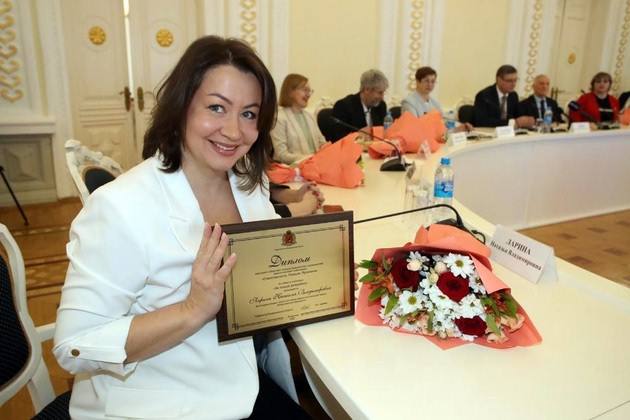 Александр Авдеев наградил журналистов по итогам областного конкурса за 2025 год Александр Авдеев наградил журналистов по итогам областного конкурса за 2025 год