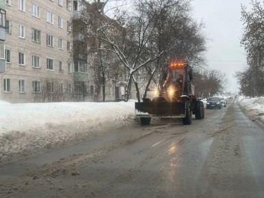 Расчистка улично-дорожной сети от снега 28 февраля и 1 марта