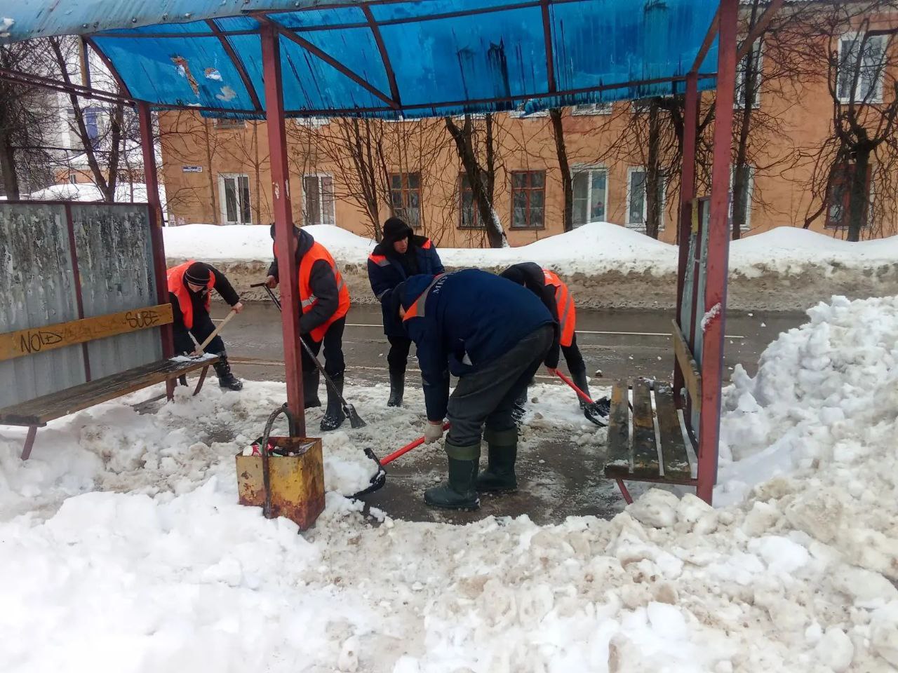 В течение 1-2 марта МКУ «Город» проводит работы по механизированной очистке от снега на улицах: Чернышевского, Маяковского, Пионерская, Сосновая, Социалистическая в сторону Свердлова, Долинная, Карла Маркса до ул. Дегтярева... В течение 1-2 марта МКУ «Город» проводит работы по механизированной очистке от снега на улицах: Чернышевского, Маяковского, Пионерская, Сосновая, Социалистическая в сторону Свердлова, Долинная, Карла Маркса до ул. Дегтярева...