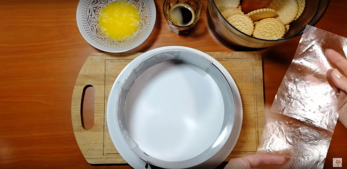 Вкусный и эффектный торт без выпечки, когда в холодильнике пусто