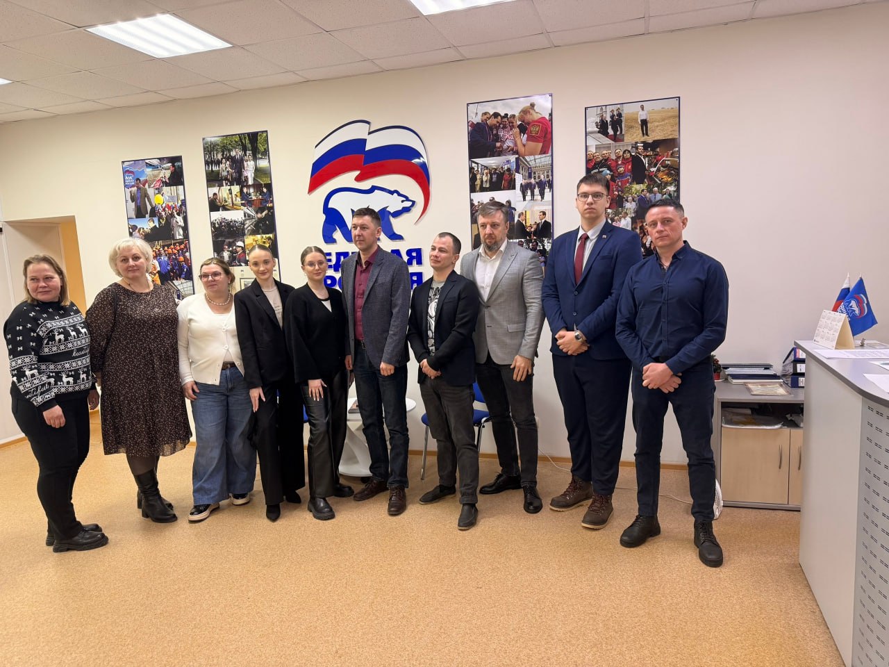 Продолжая проект «СВОи Герои рядом», мы вновь хотим рассказать о мужчинах, которые с мужеством и стойкостью защищают нашу Родину в зоне СВО Продолжая проект «СВОи Герои рядом», мы вновь хотим рассказать о мужчинах, которые с мужеством и стойкостью защищают нашу Родину в зоне СВО