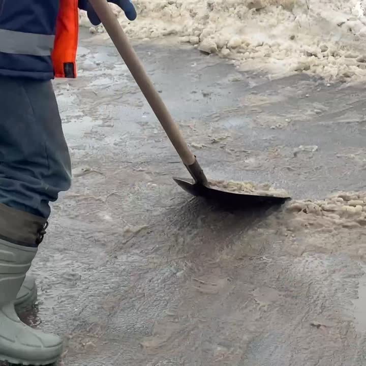 Что нам снег, что нам зной, что нам талая вода