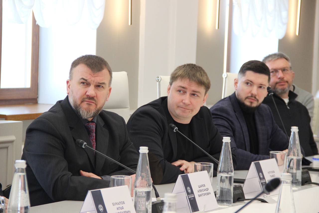 «Владимир – город сквозь эпохи»: дискуссия о сохранении исторической идентичности «Владимир – город сквозь эпохи»: дискуссия о сохранении исторической идентичности