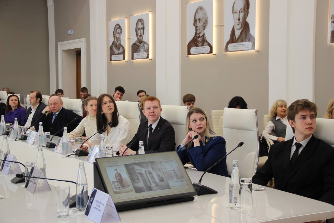 «Владимир – город сквозь эпохи»: дискуссия о сохранении исторической идентичности «Владимир – город сквозь эпохи»: дискуссия о сохранении исторической идентичности