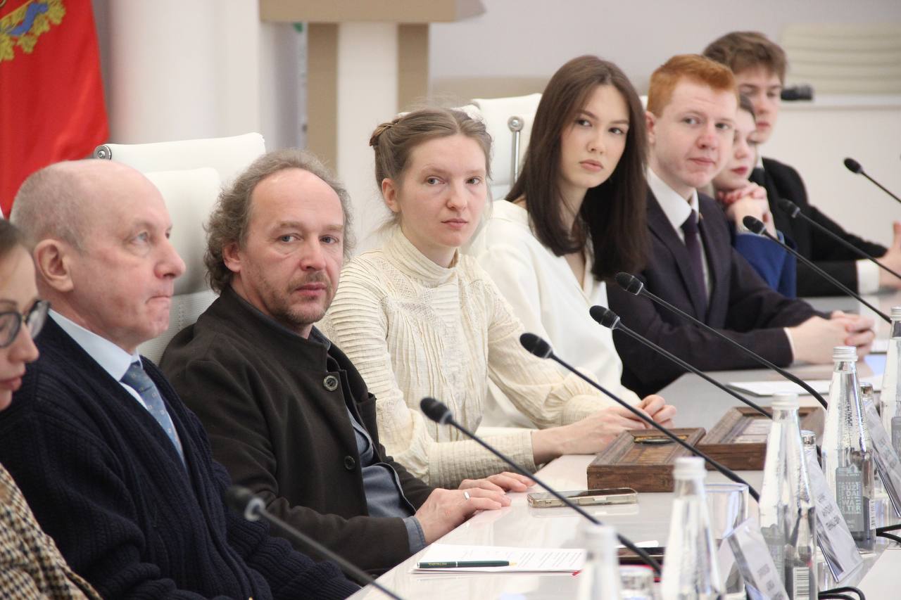 «Владимир – город сквозь эпохи»: дискуссия о сохранении исторической идентичности «Владимир – город сквозь эпохи»: дискуссия о сохранении исторической идентичности