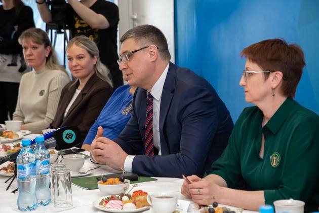 Губернатор Авдеев встретился с семьями участников специальной военной операции