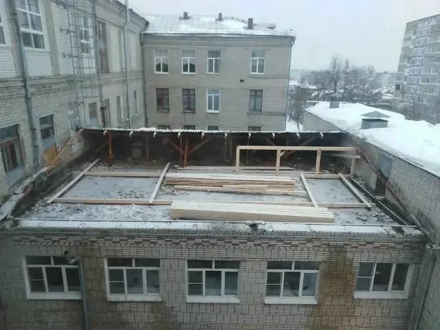 В Коврове в школах и детсадах меняют крыши, в Гусь-Хрустальном – окна В Коврове в школах и детсадах меняют крыши, в Гусь-Хрустальном – окна