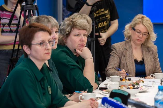 Губернатор Авдеев встретился с семьями участников специальной военной операции Губернатор Авдеев встретился с семьями участников специальной военной операции