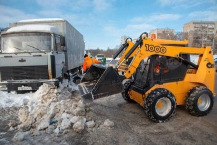 «Забытые» на владимирских улицах большегрузы принуждают к эвакуации