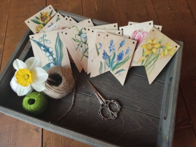 Весна в саду: как скрыть увядающие цветы под зеленью