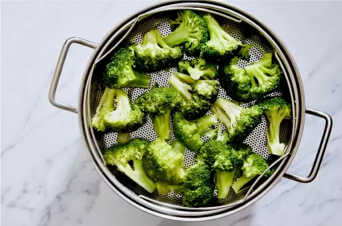 Как избавиться от запаха брокколи на кухне: советы и хитрости