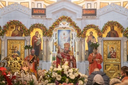 Михаил Развожаев: Ночью в Свято-Владимирском соборе — усыпальнице адмиралов разделил с севастопольцами радость Пасхального богослужения