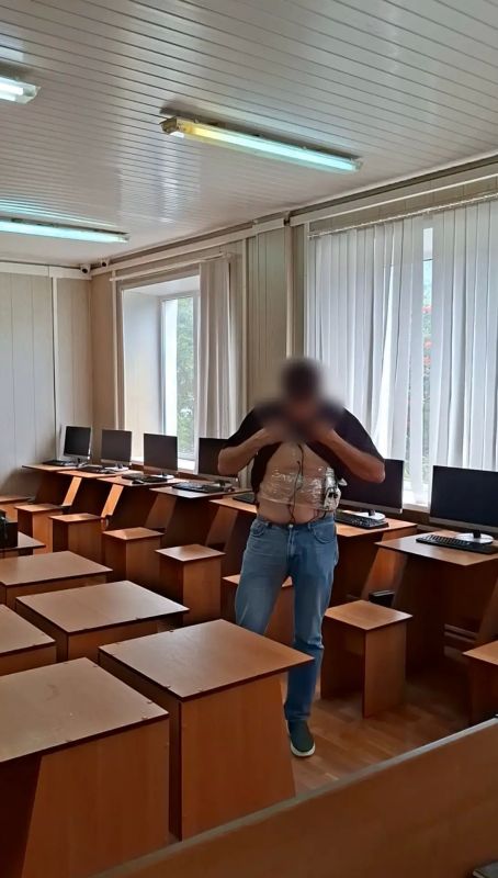 Во Владимире перед судом предстанет мужчина, пытавшийся сдать экзамен в ГАИ при помощи технических средств для негласного получения информации Во Владимире перед судом предстанет мужчина, пытавшийся сдать экзамен в ГАИ при помощи технических средств для негласного получения информации