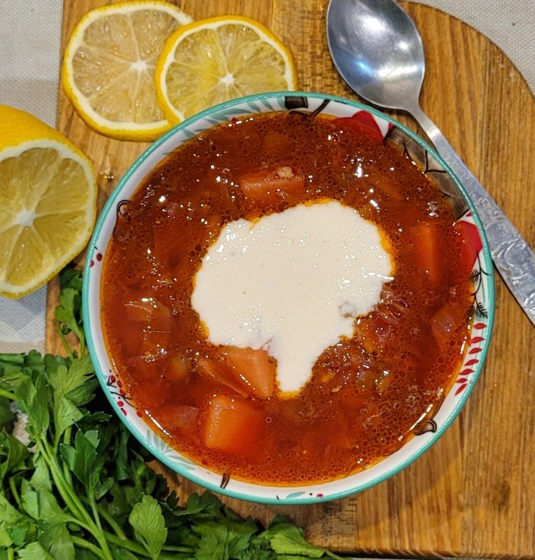 Постный борщ с чечевицей и имбирем: согревающий суп на любой вкус
